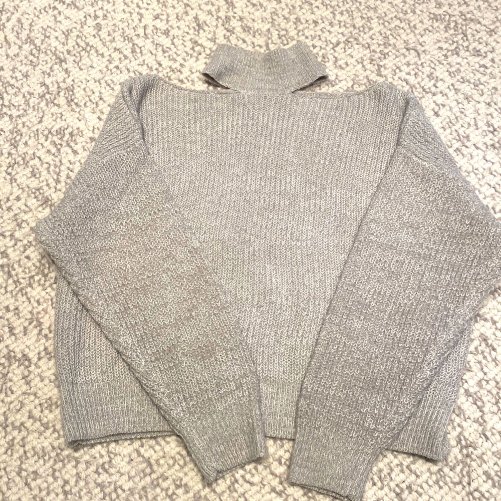 Grey Cold Shoulder Mock Neck Sweater SZ small
